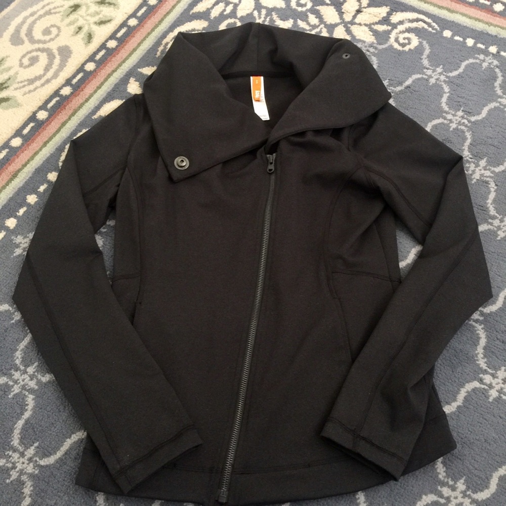 Lucy athleisure jacket